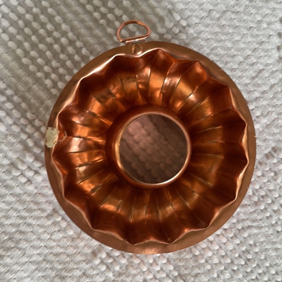 Vintage Copper Molds (Set of Three) - Picture 4 of 8